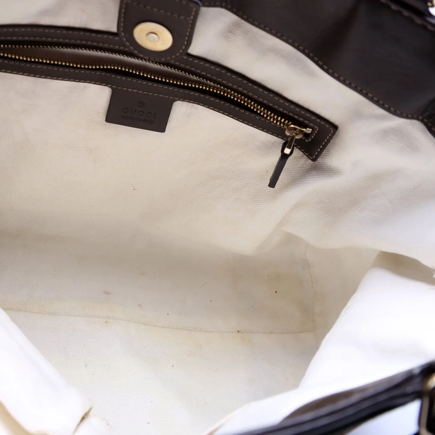 257061 GG Canvas Mayfair Medium Tote