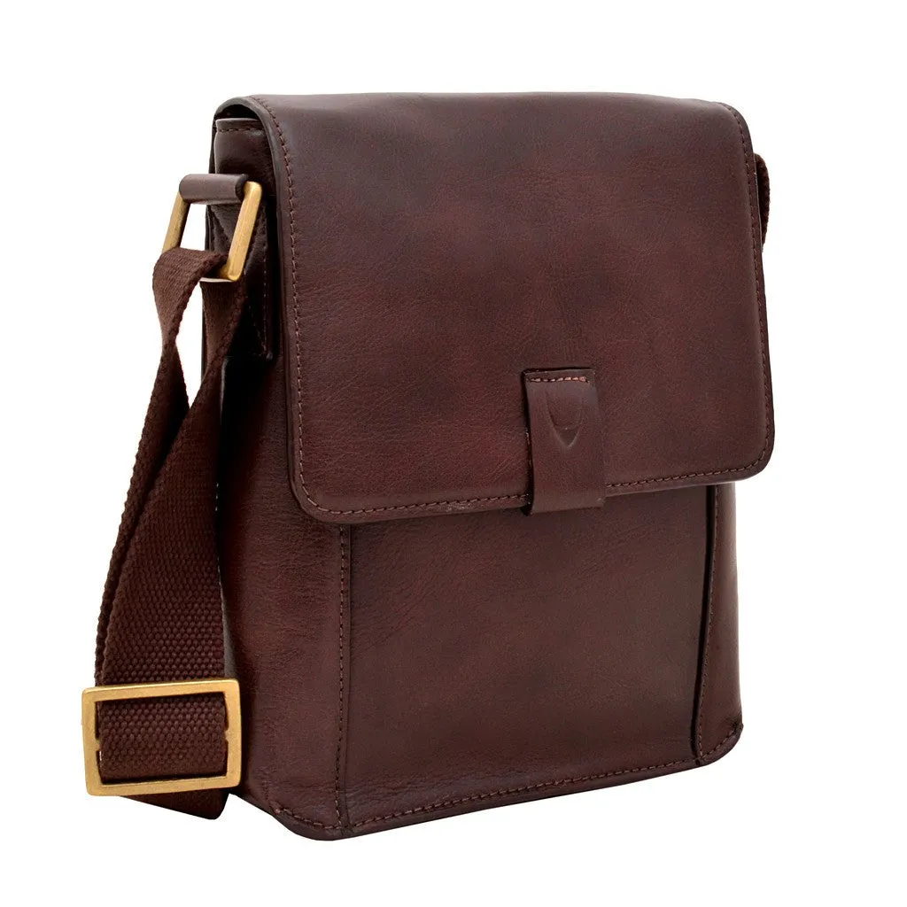 Aiden Small Leather Messenger Bag in Brown