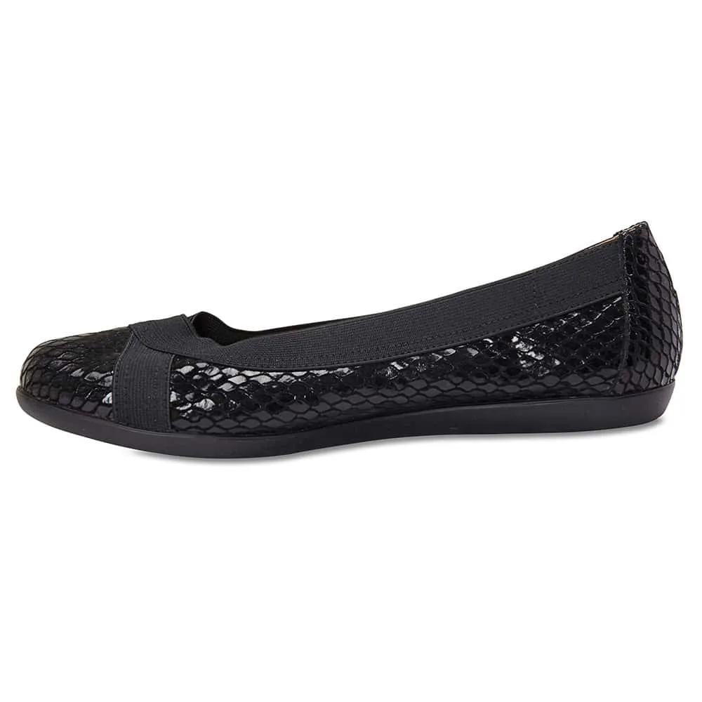 Amanda Flat in Black Print Leather