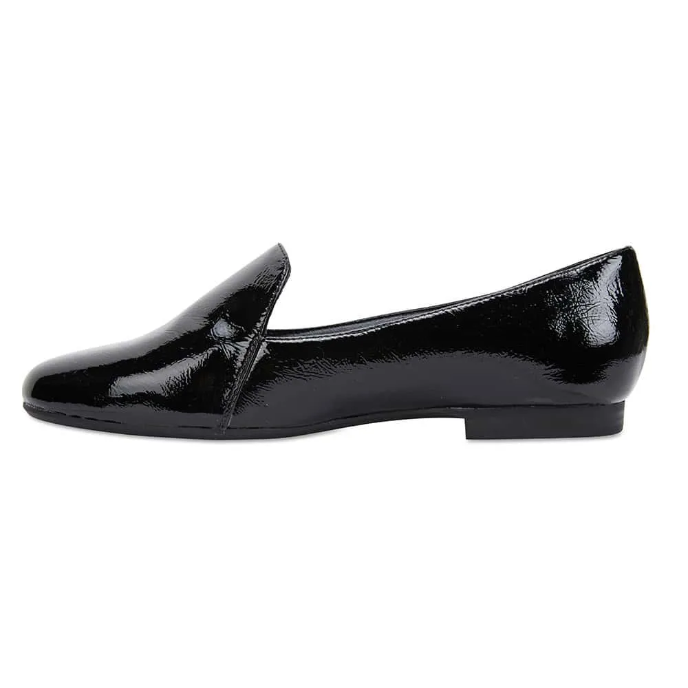 Castle Flat in Black Patent