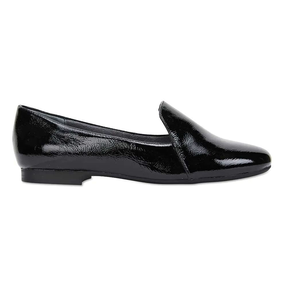 Castle Flat in Black Patent