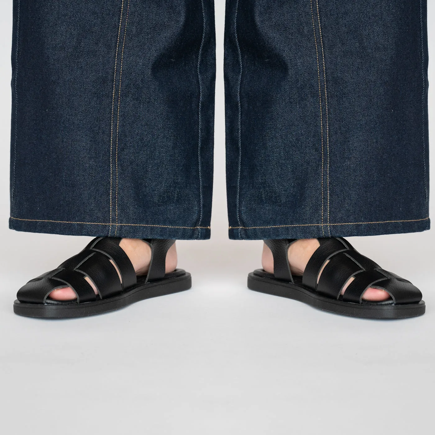 Krista fisherman leather - BLACK