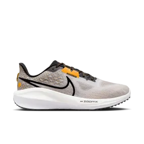 Men’s Vomero 17 (106 - White/Black-Laser Orange)