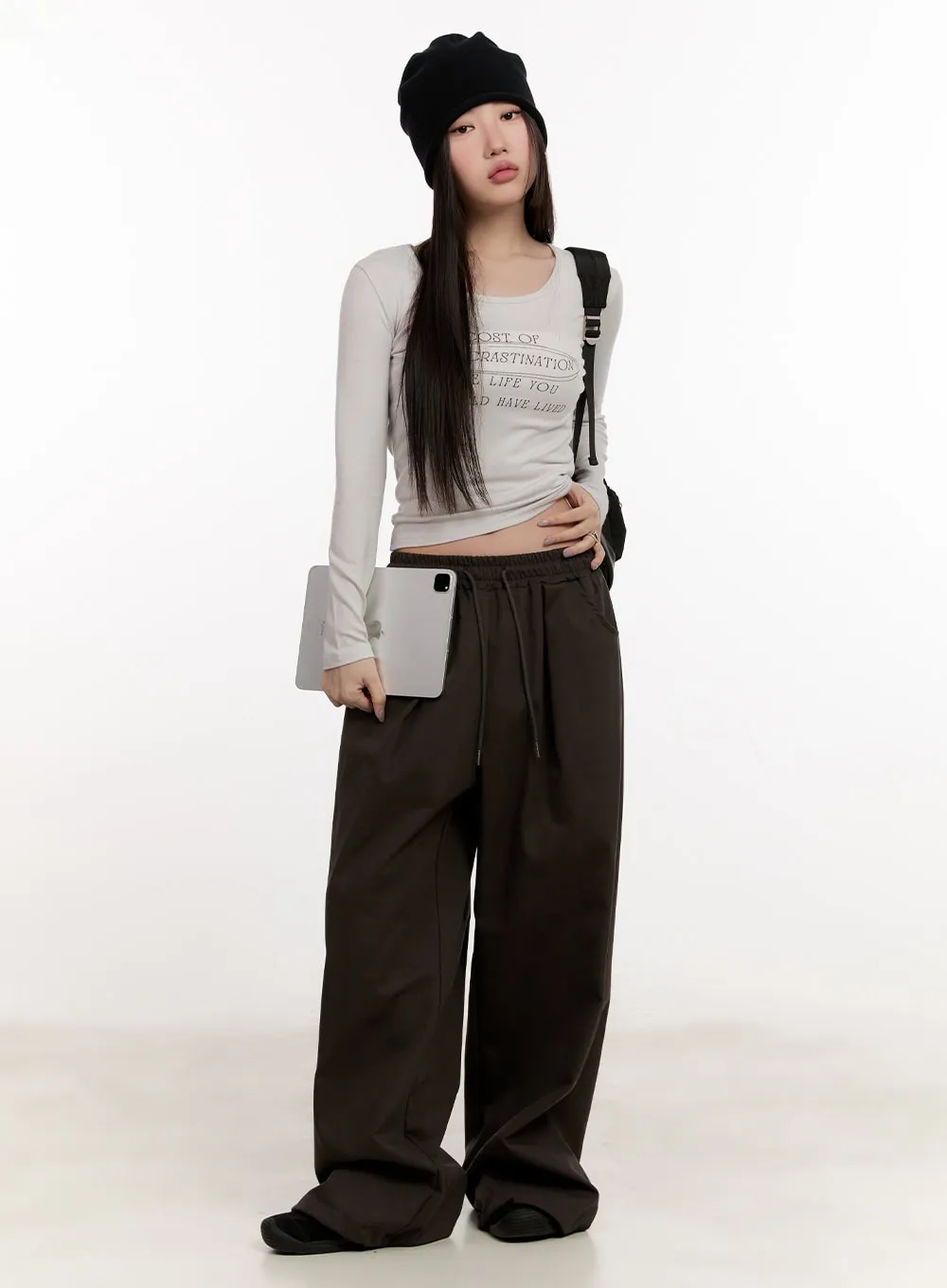 Pintuck Wide-Fit Sweatpants CM507