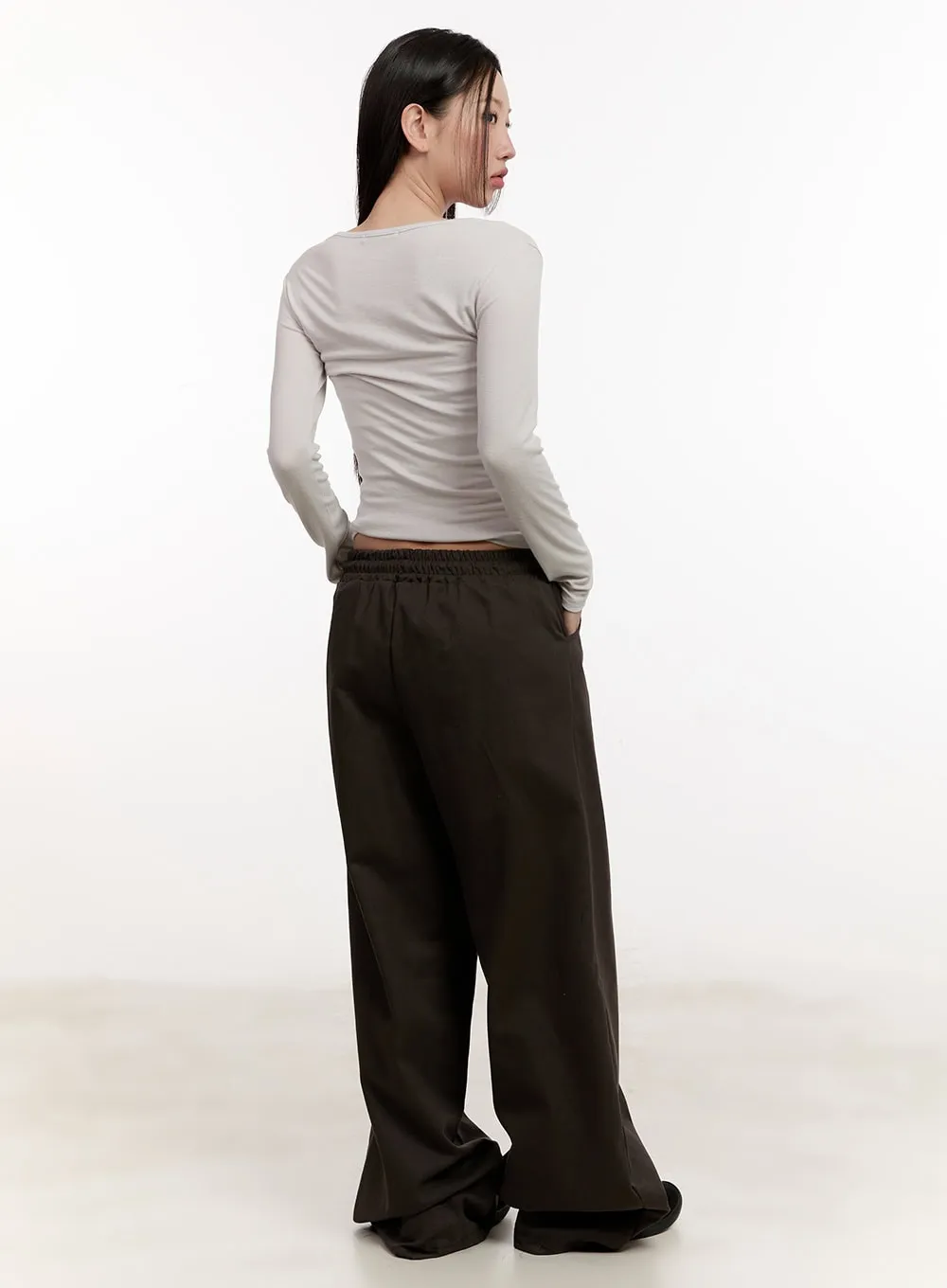 Pintuck Wide-Fit Sweatpants CM507