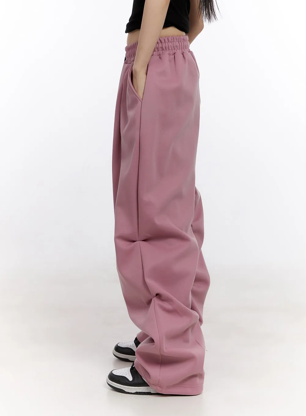 Shirred Wide-Fit Sweatpants CF512