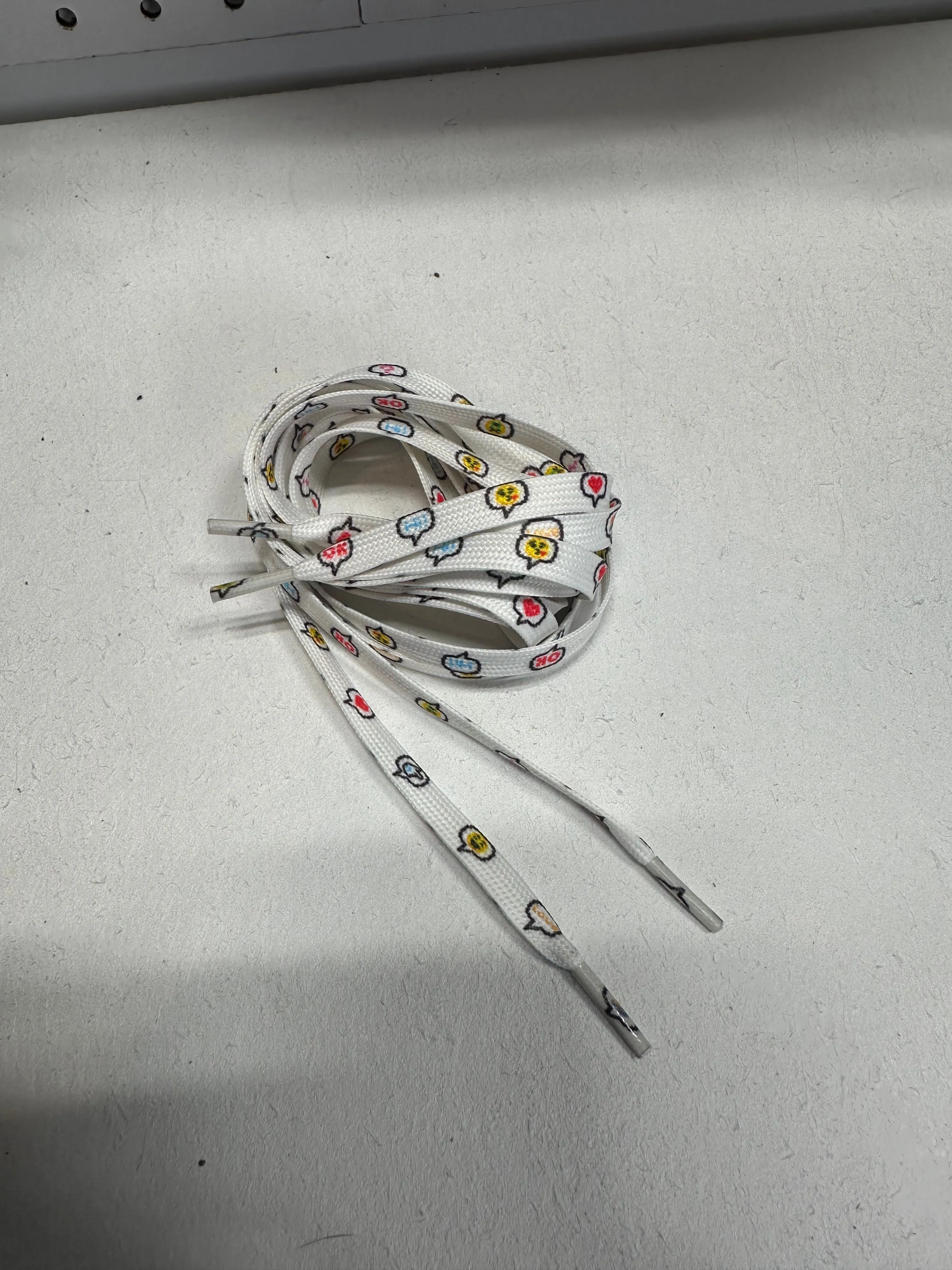 Shoelaces - Emoji