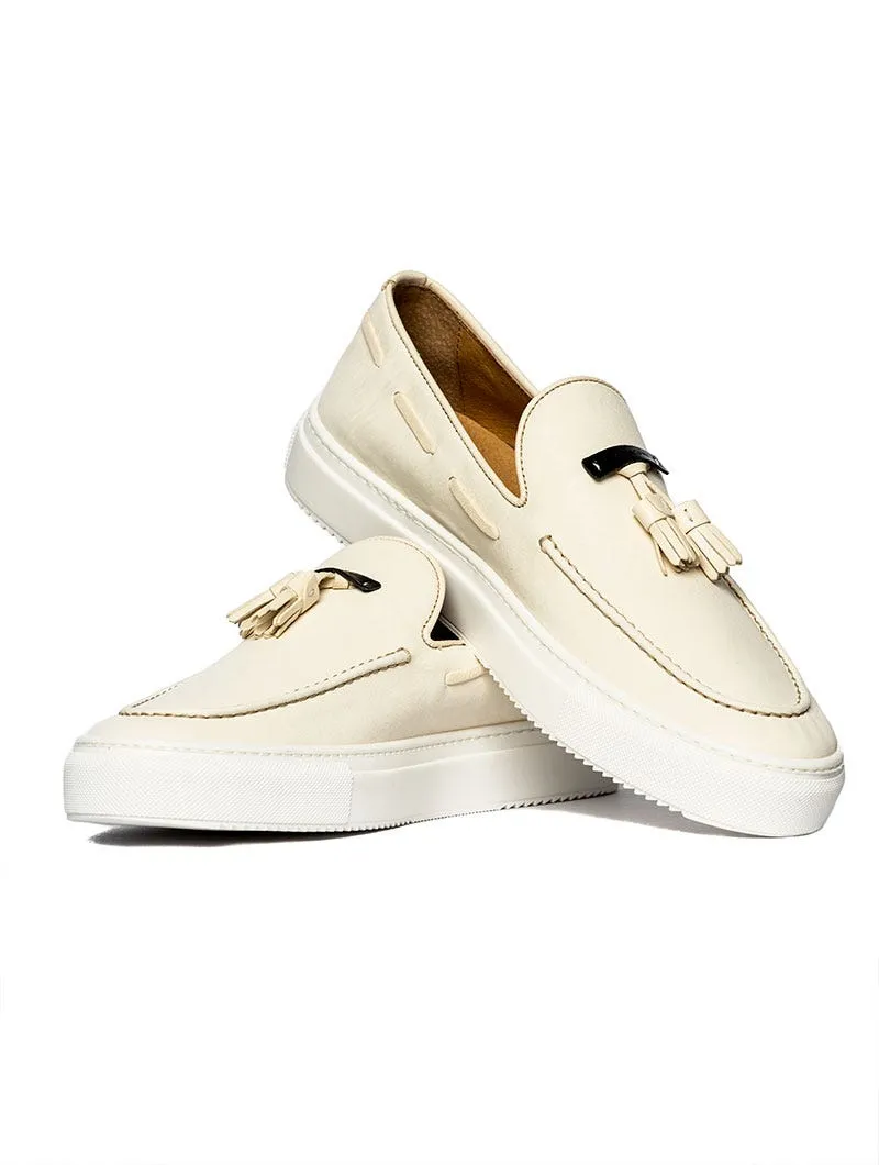 SLIP-ON LEATHER SHOES IN CREAM