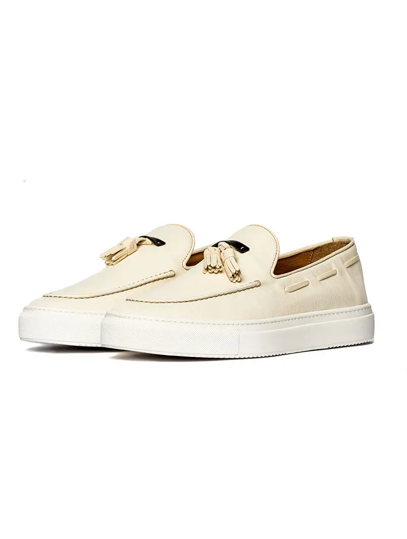 SLIP-ON LEATHER SHOES IN CREAM