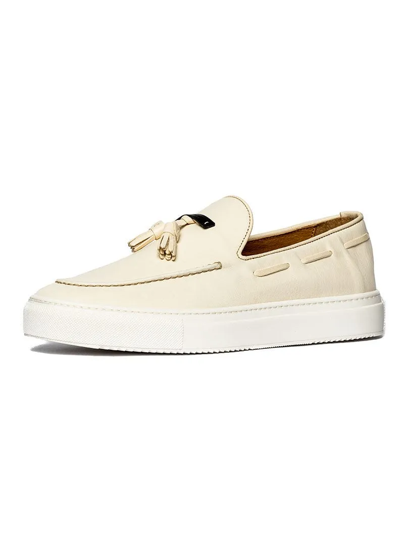 SLIP-ON LEATHER SHOES IN CREAM